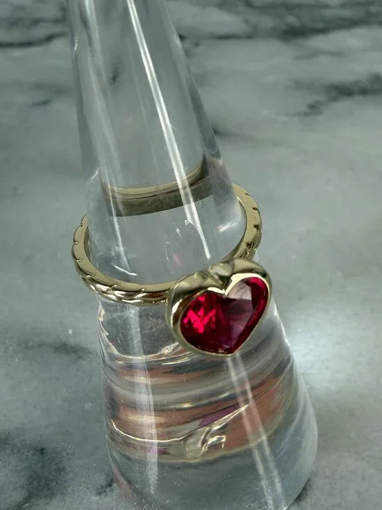 Hard to Find Melinda Maria Red Amelie Heart Ring - 5 - Picture 11 of 17